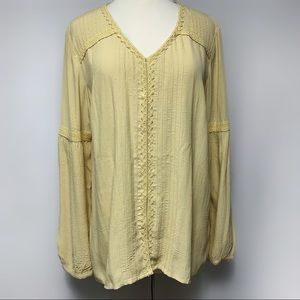 LOGO LAVISH Crochet Trim Tunic Size Medium